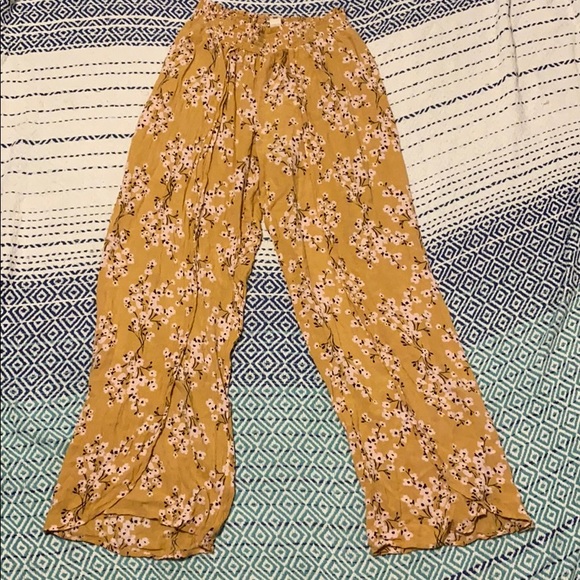 Billabong Pants - yellow floral billabong flowy pants